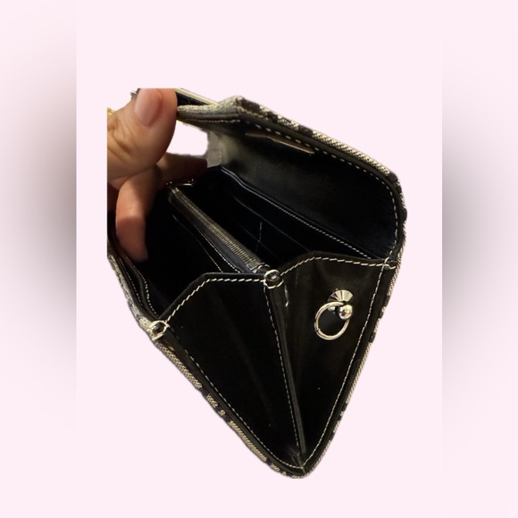 AUTHENTIC Fendi Vintage Zucca Monogram Continental Wallet / Crossbody - Picture 16 of 16